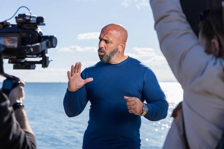 Behind the scenes: photo 6 of 11