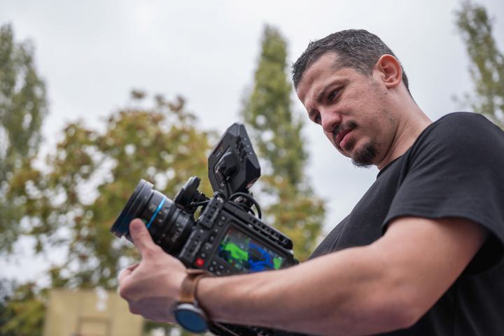 Behind the scenes: photo 8 of 11