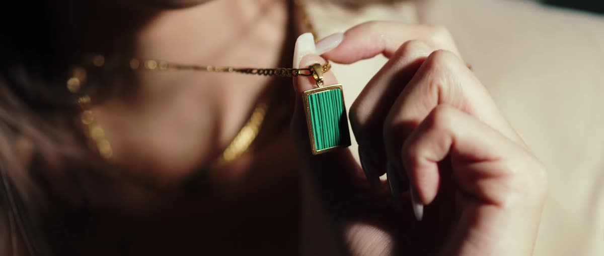 Afroditi Petrinoli, Brand film, κοσμήματα