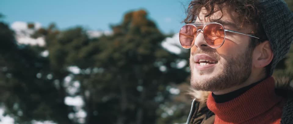 Don't Let Go, Harris Kornaros, Official video